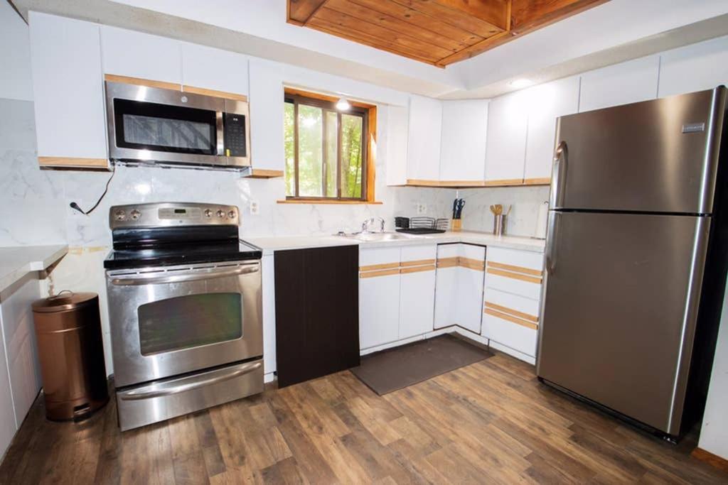 Entire 3 Bedroom Adventure Chalet, Near The Best Of The Poconos East Stroudsburg Exterior foto