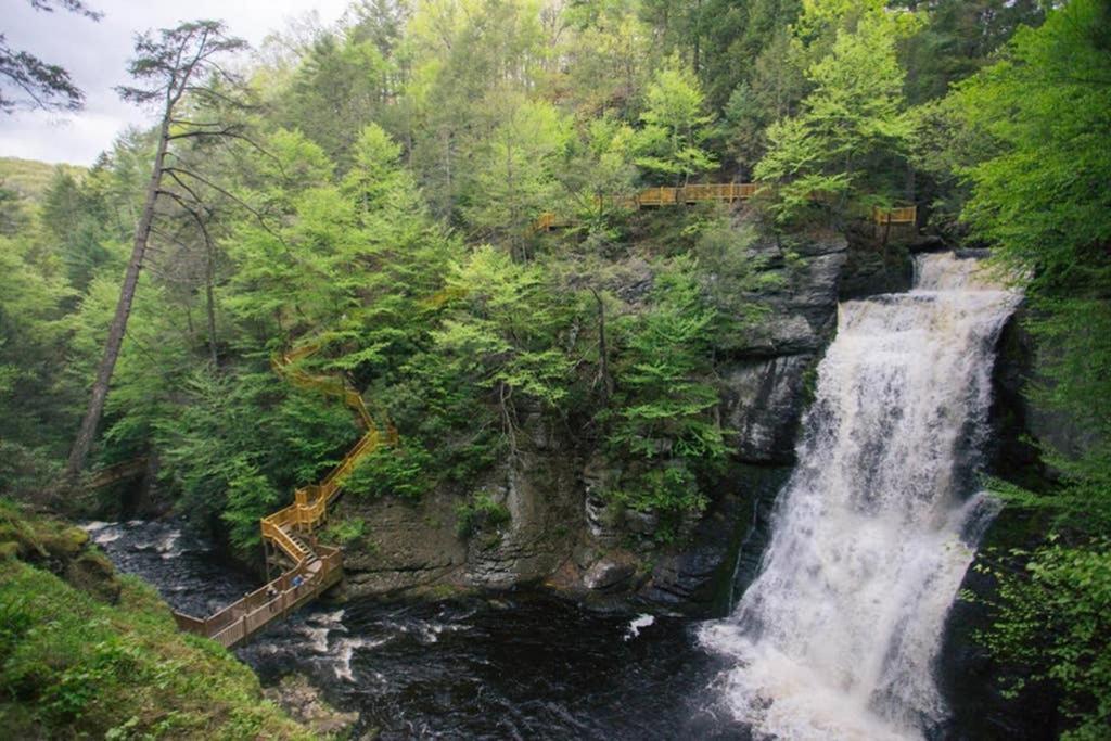 Entire 3 Bedroom Adventure Chalet, Near The Best Of The Poconos East Stroudsburg Exterior foto